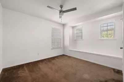 5525 Victory Gallop Drive, Del Valle, TX 78617 - Photo 17
