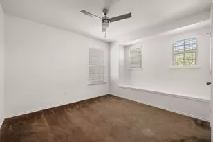 5525 Victory Gallop Dr, Del Valle, TX 78617 - Photo 17