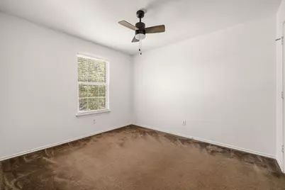 5525 Victory Gallop Drive, Del Valle, TX 78617 - Photo 19