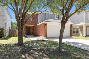 5525 Victory Gallop Dr, Del Valle, TX 78617 - Photo 3