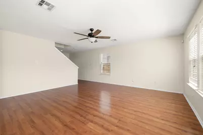 5525 Victory Gallop Drive, Del Valle, TX 78617 - Photo 7