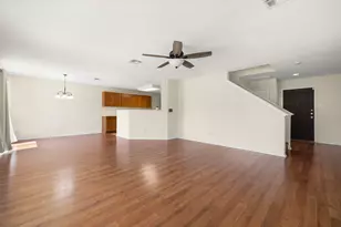 5525 Victory Gallop Dr, Del Valle, TX 78617 - Photo 5