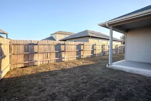 104 Lassy Cove, Georgetown, TX 78626 - Photo 23