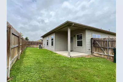 104 Lassy Cove, Georgetown, TX 78626 - Photo 33