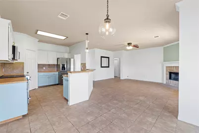 400 Rio Grande Avenue, Hutto, TX 78634 - Photo 13