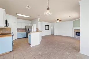 400 Rio Grande Ave, Hutto, TX 78634 - Photo 13