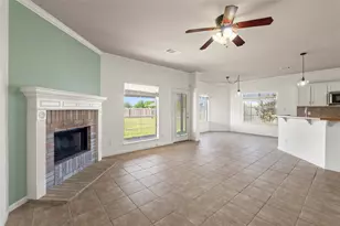 400 Rio Grande Ave, Hutto, TX 78634 - Photo 9