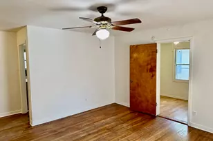 931 Cheatham St, San Marcos, TX 78666 - Photo 3