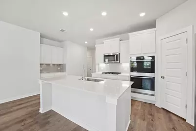 5501 Botticelli Drive, Austin, TX 78747 - Photo 13