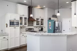 208 S Buffalo Pass, Georgetown, TX 78633 - Photo 7