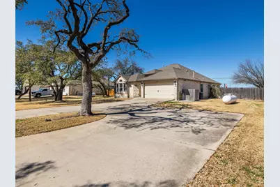 208 S Buffalo Pass, Georgetown, TX 78633 - Photo 3