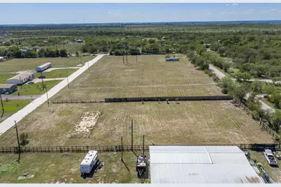 181 Aguila Drive, Lockhart, TX 78644 - Photo 3