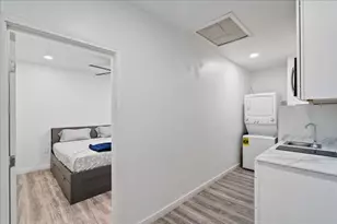 238 St Mary's Dr, Hutto, TX 78634 - Photo 31