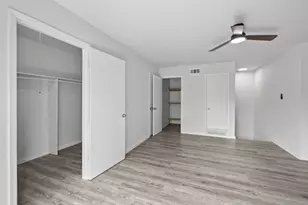 301 E Croslin St, Austin, TX 78752 - Photo 33