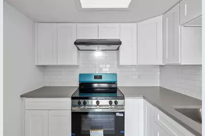 301 E Croslin Street, Austin, TX 78752 - Photo 15