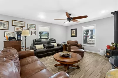 1498 County Road 313, Lexington, TX 78947 - Photo 7