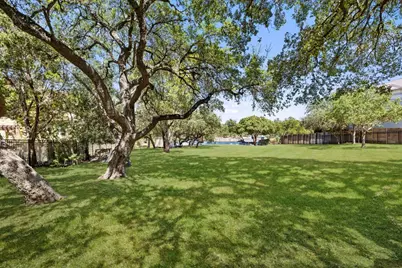 909 Brooks Hollow Road, Lakeway, TX 78734 - Photo 17