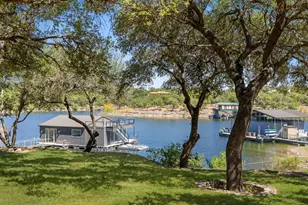 909 Brooks Hollow Rd, Lakeway, TX 78734 - Photo 23