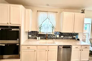 524 Ayinger Ln, Austin, TX 78728 - Photo 7