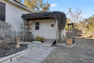 301 Sundance Trail, Dripping Springs, TX 78620 - Photo 31