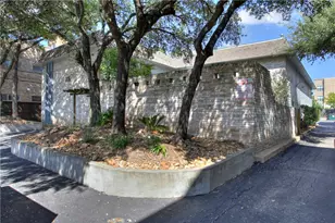 816 W N Loop Blvd, Austin, TX 78756 - Photo 21