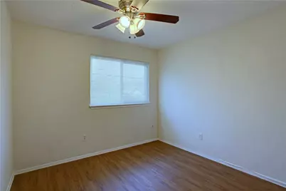 816 W North Loop Boulevard #106, Austin, TX 78756 - Photo 17