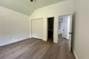 1621 Parkfield Cir, Round Rock, TX 78664 - Photo 15