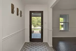 7204 Hartnell Dr, Austin, TX 78723 - Photo 17