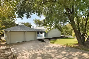 7204 Hartnell Dr, Austin, TX 78723 - Photo 27