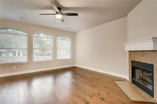 12605 Uvalde Creek Dr, Austin, TX 78732 - Photo 5