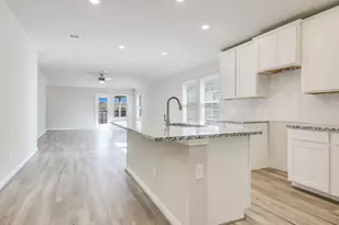 138 Holmby Dr, Hutto, TX 78634 - Photo 5