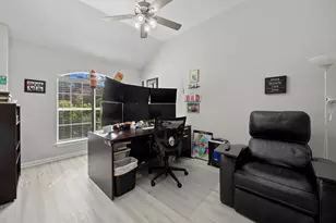 30112 Spyglass Cir, Georgetown, TX 78628 - Photo 9