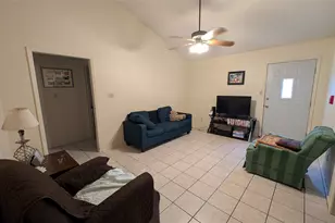 1102 Dartmouth Ave, San Marcos, TX 78666 - Photo 5