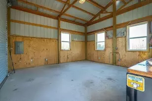 224 Spruce Ave, Luling, TX 78648 - Photo 25