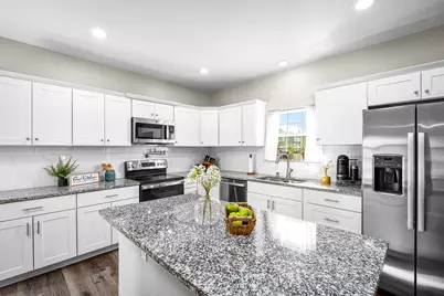 224 Spruce Avenue, Luling, TX 78648 - Photo 7