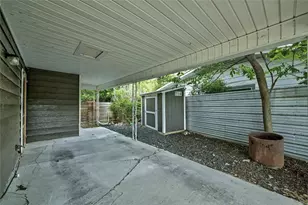 1406 N Redondo Dr, Austin, TX 78721 - Photo 19