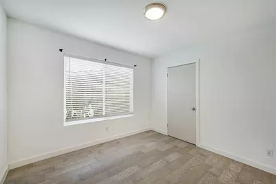 1406 N Redondo Drive, Austin, TX 78721 - Photo 11