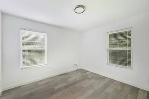 1406 N Redondo Dr, Austin, TX 78721 - Photo 9