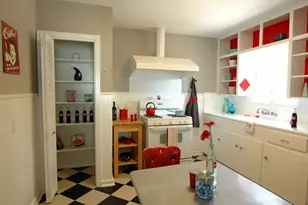 409 W Croslin St, Austin, TX 78752 - Photo 7