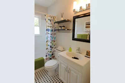 409 W Croslin Street, Austin, TX 78752 - Photo 9