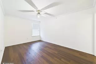 501 W 26th St, Austin, TX 78705 - Photo 9