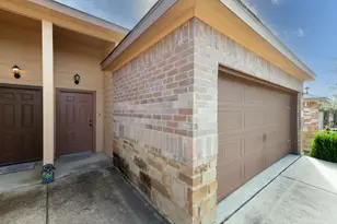 424 Jack Rabbit Ln, Buda, TX 78610 - Photo 3