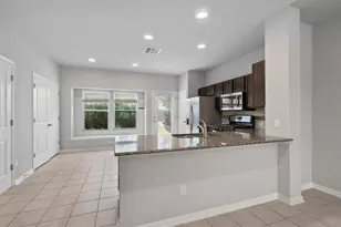 207 Wainscot Oak Wy, San Marcos, TX 78666 - Photo 3