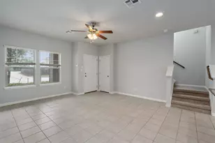 207 Wainscot Oak Wy, San Marcos, TX 78666 - Photo 7