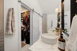 7643 Parkview Cir, Austin, TX 78731 - Photo 27