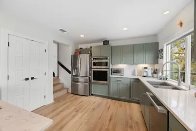 7643 Parkview Circle, Austin, TX 78731 - Photo 9