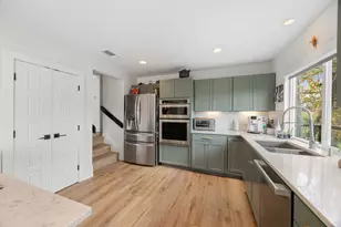 7643 Parkview Cir, Austin, TX 78731 - Photo 9