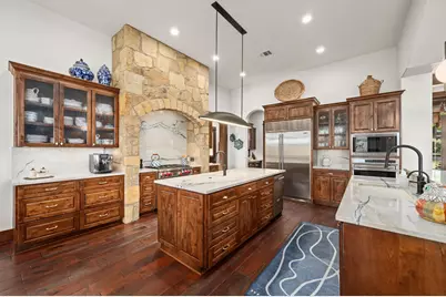 7715 Escala Drive, Austin, TX 78735 - Photo 11