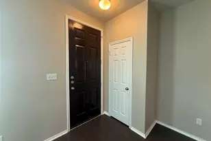 225 Russet Trl, Georgetown, TX 78628 - Photo 3