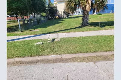 2714 Church Street, Galveston, TX 77550 - Photo 5